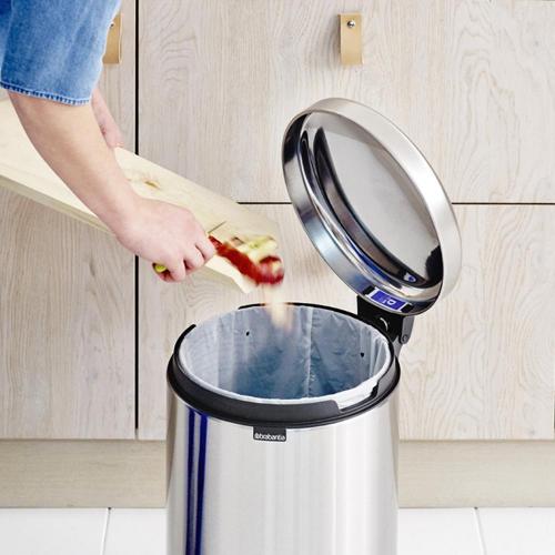 Мусорный бак с педалью 20 л Brabantia NewIcon стальной