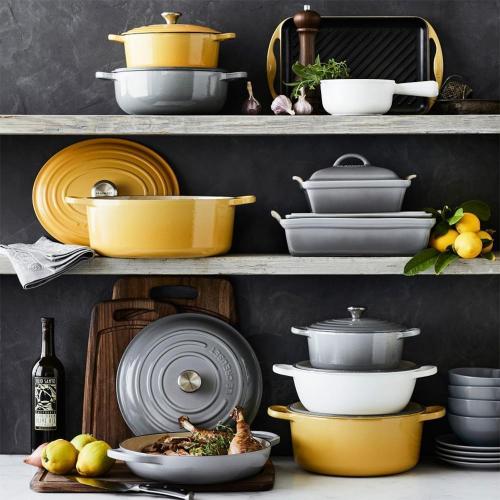 Кастрюля чугунная 24 см 4,2 л Le Creuset Signature серая