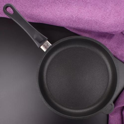 Сковорода антипригарная 26 см AMT Frying Pans Fix черная