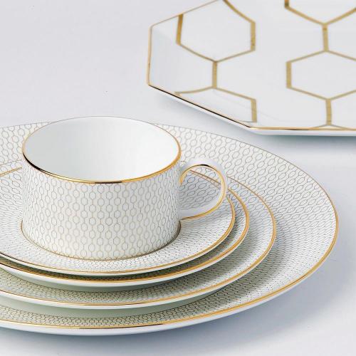 Тарелка салатная 20 см Wedgwood Arris