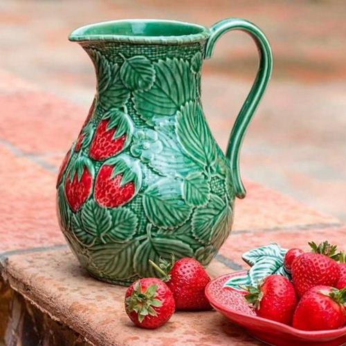 Кувшин 2,2 л Bordallo Pinheiro Strawberries красно-зеленый