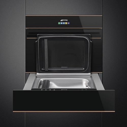 Вакуумный упаковщик 60х14 см Smeg Dolce Stil Novo CPV615NR черный