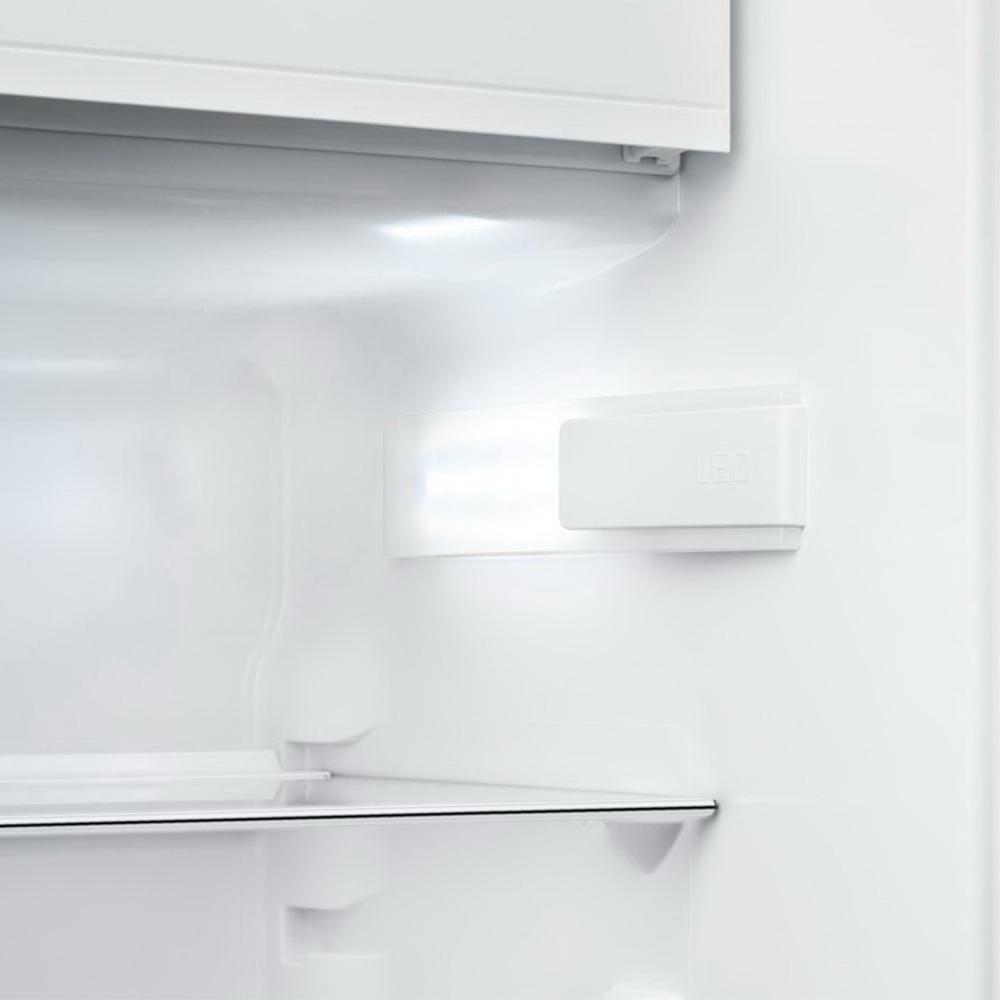 Встраиваемый однодверный холодильник 122 см Smeg S8C124DE белый - 2 фото
