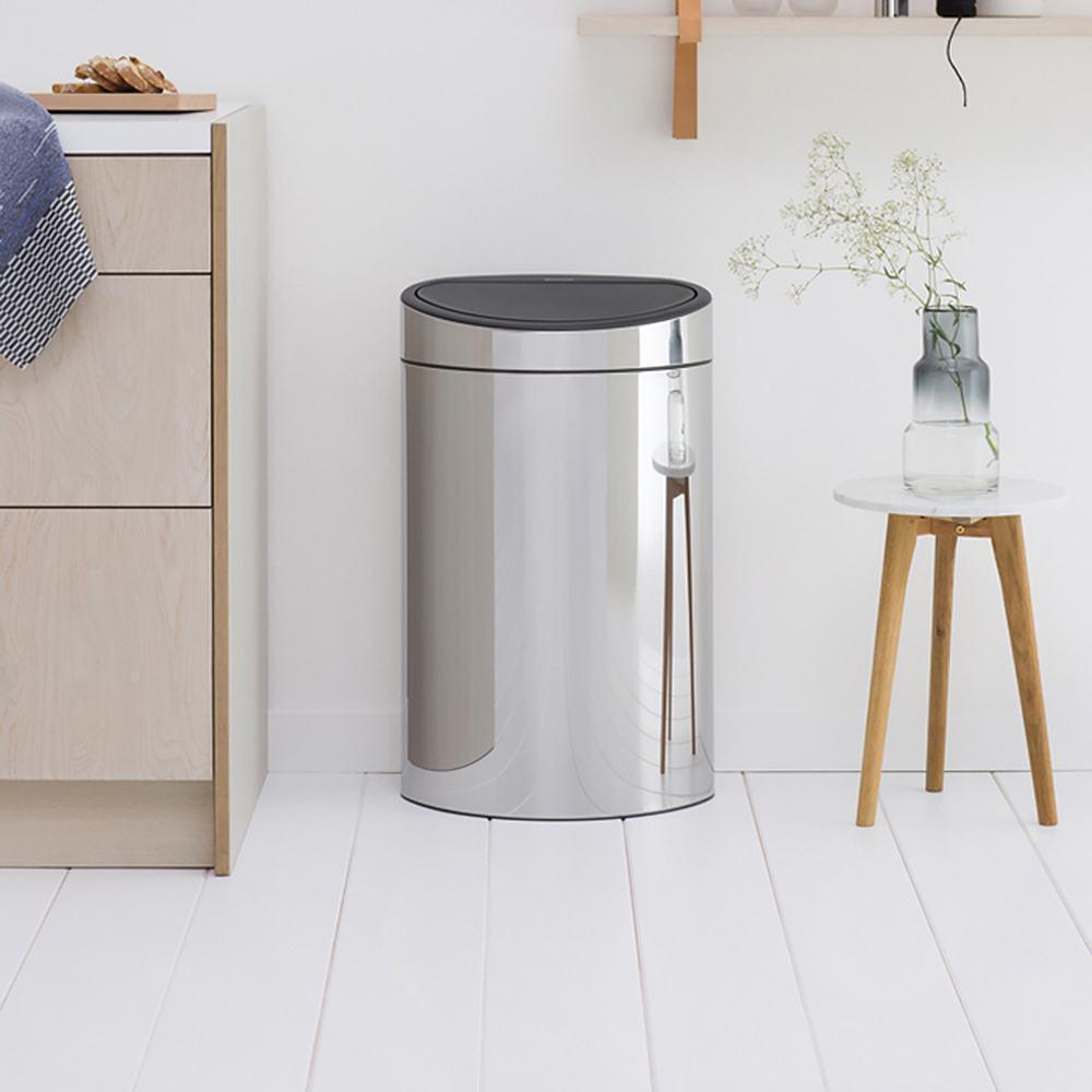 Мусорный бак Brabantia Touch bin 40 л, полированная сталь