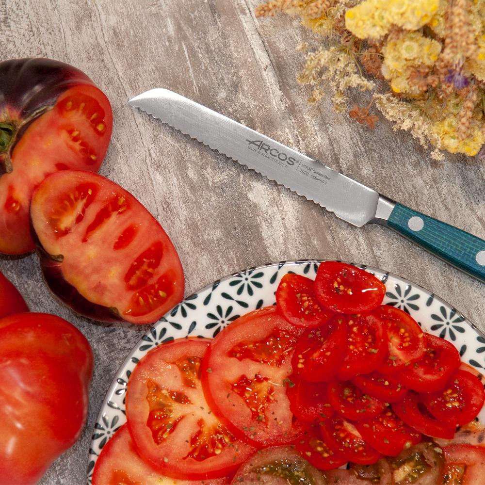 помидоры черри в банке пятёрка. помидоры в банке. помидоры на зиму самый вкусный. выявление томаты в банке. подвал с банками помидоров.