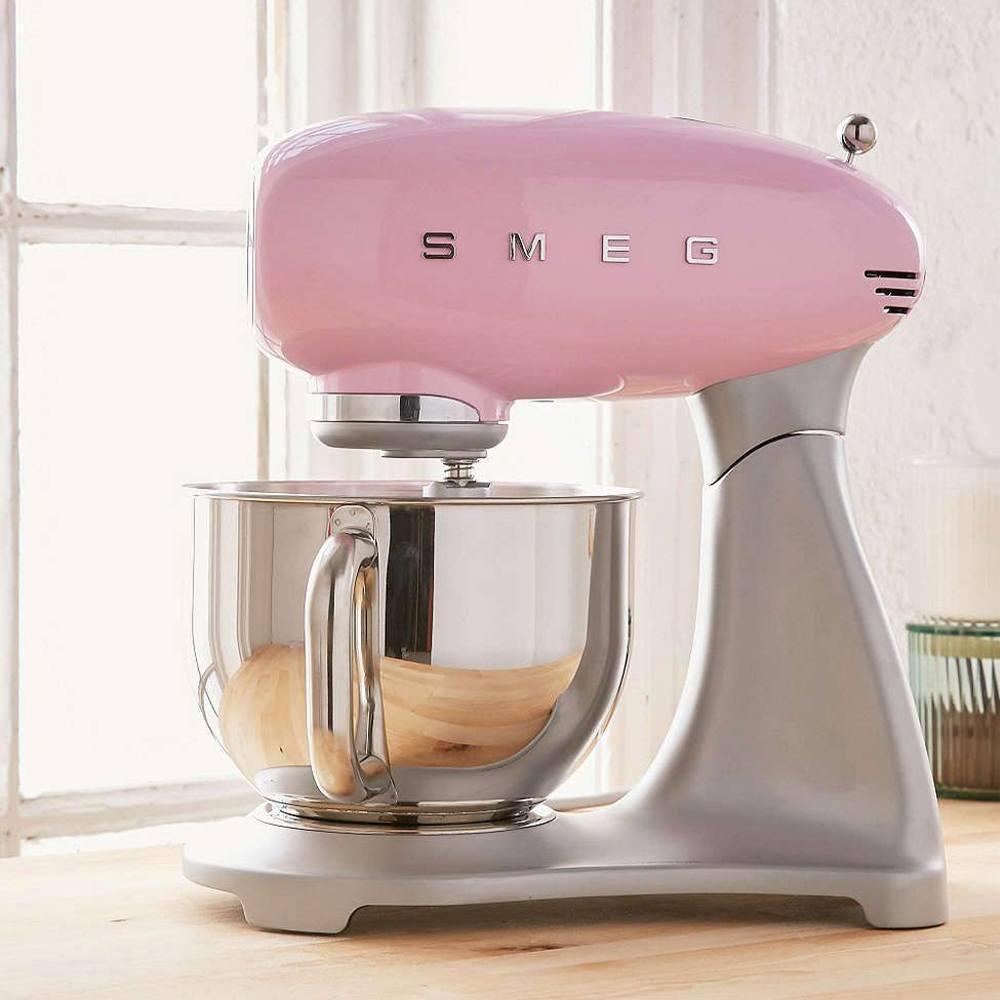 Миксер планетарный 4,8 л Smeg 50’s Style SMF02PKEU розовый в Москве ...